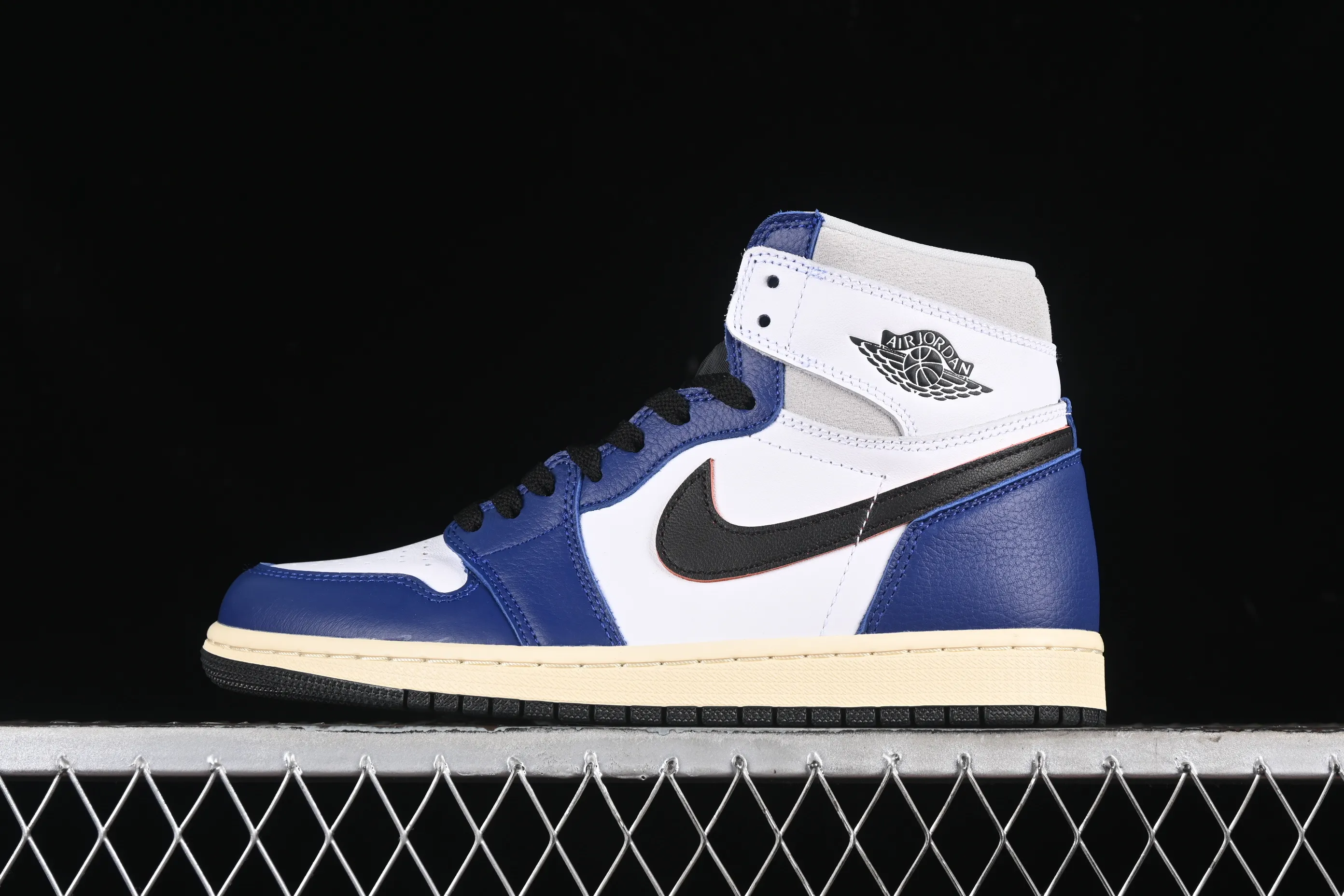 All categories Air Jordan Jordan series basketball shoes Air Jordan 1 High Air Jordan 1 Retro High "White Deep Royal Blue" AJ1 Joe 1 navy white and blue high-top basketball shoes DZ5485-100